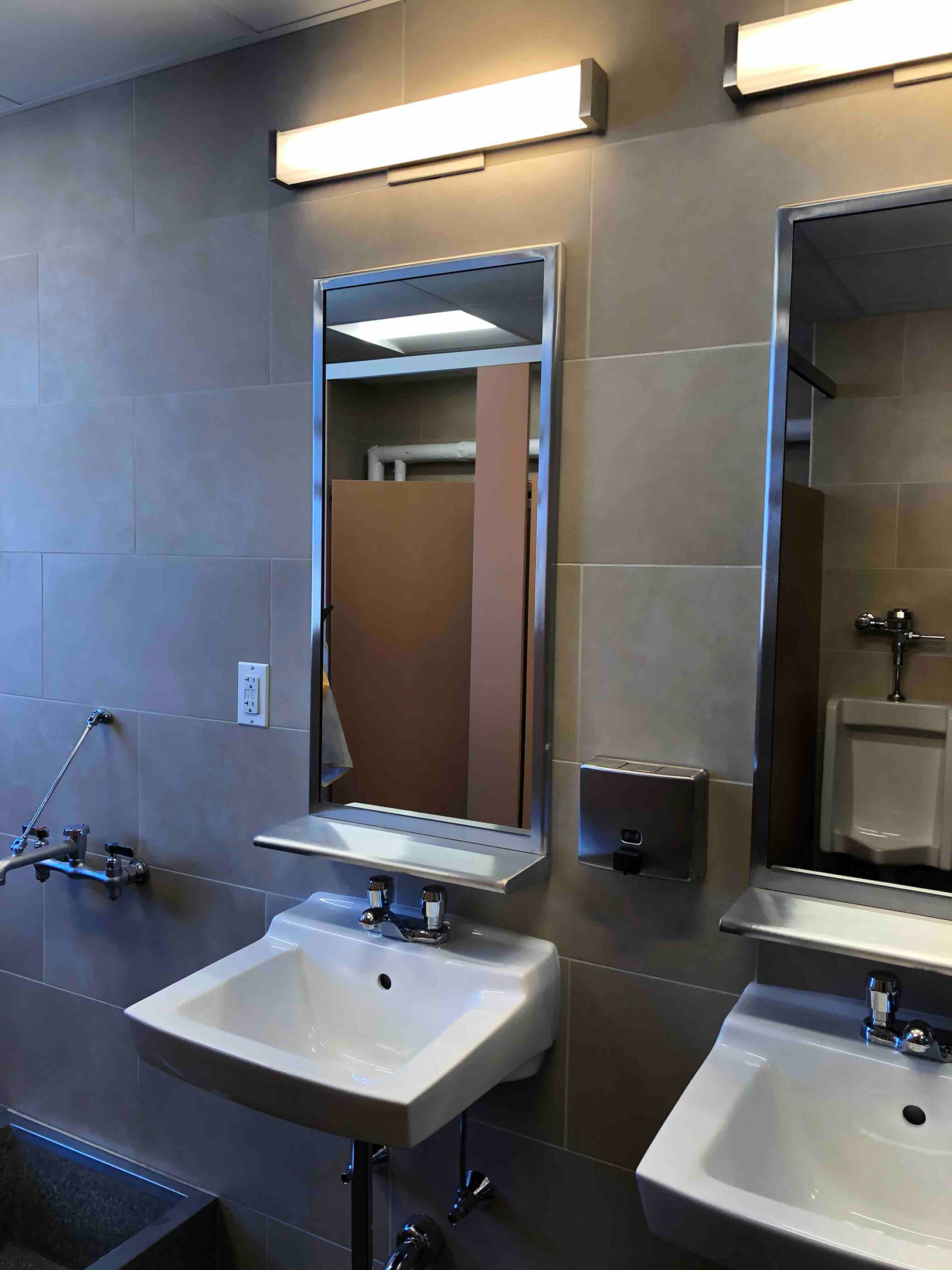 featured photo showing new mirror and sink